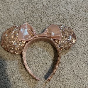Rose Gold Minnie Mouse Ears